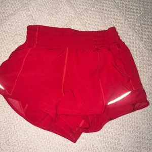 red lululemon hotty hot shorts 2.5